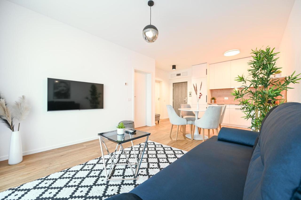 Km Flats Appartement Oradea Buitenkant foto