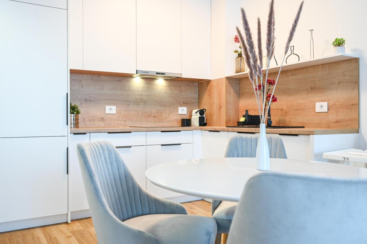 Km Flats Appartement Oradea Buitenkant foto